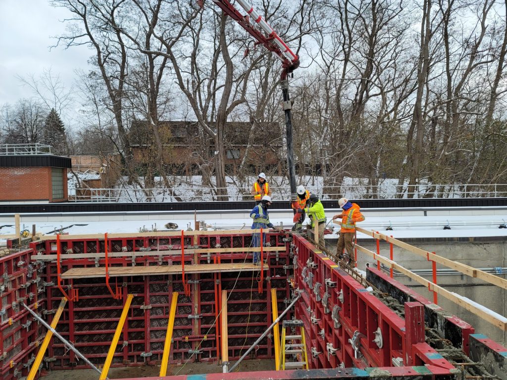 commercial concrete wall pour